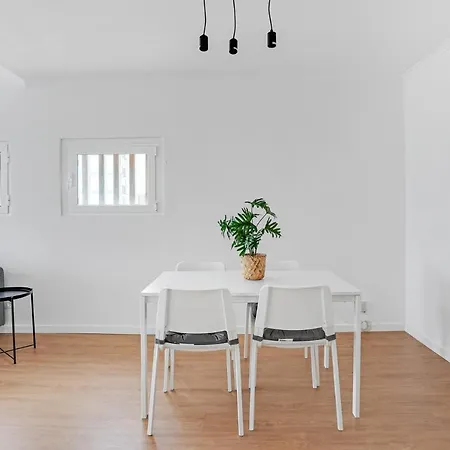 One Bedroom In With River View! Apartment Almada