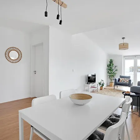 Apartment One Bedroom In With River View!